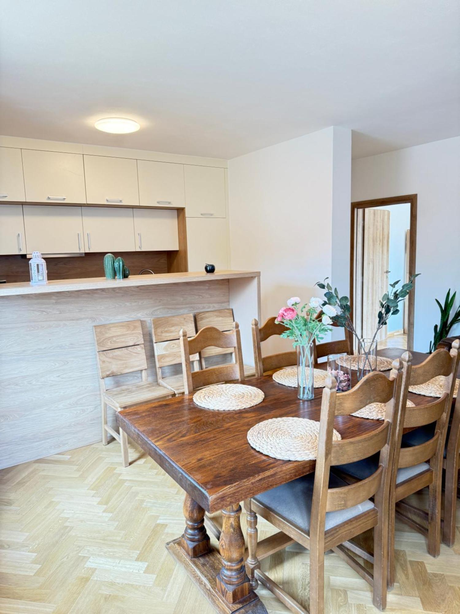 Familyvilla, New 4 Luxury Big Apartments, Parking Apartmán *
