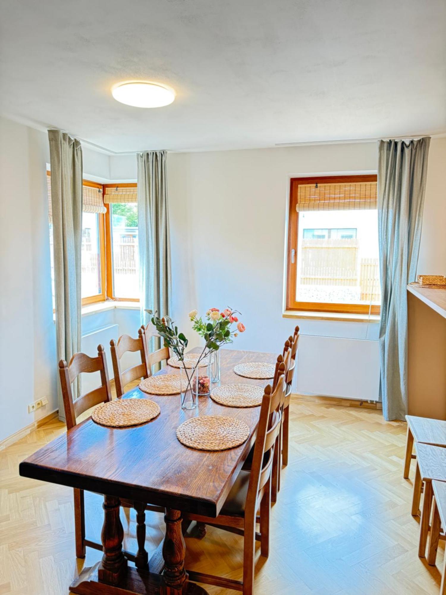 Familyvilla, New 4 Luxury Big Apartments, Parking Apartmán