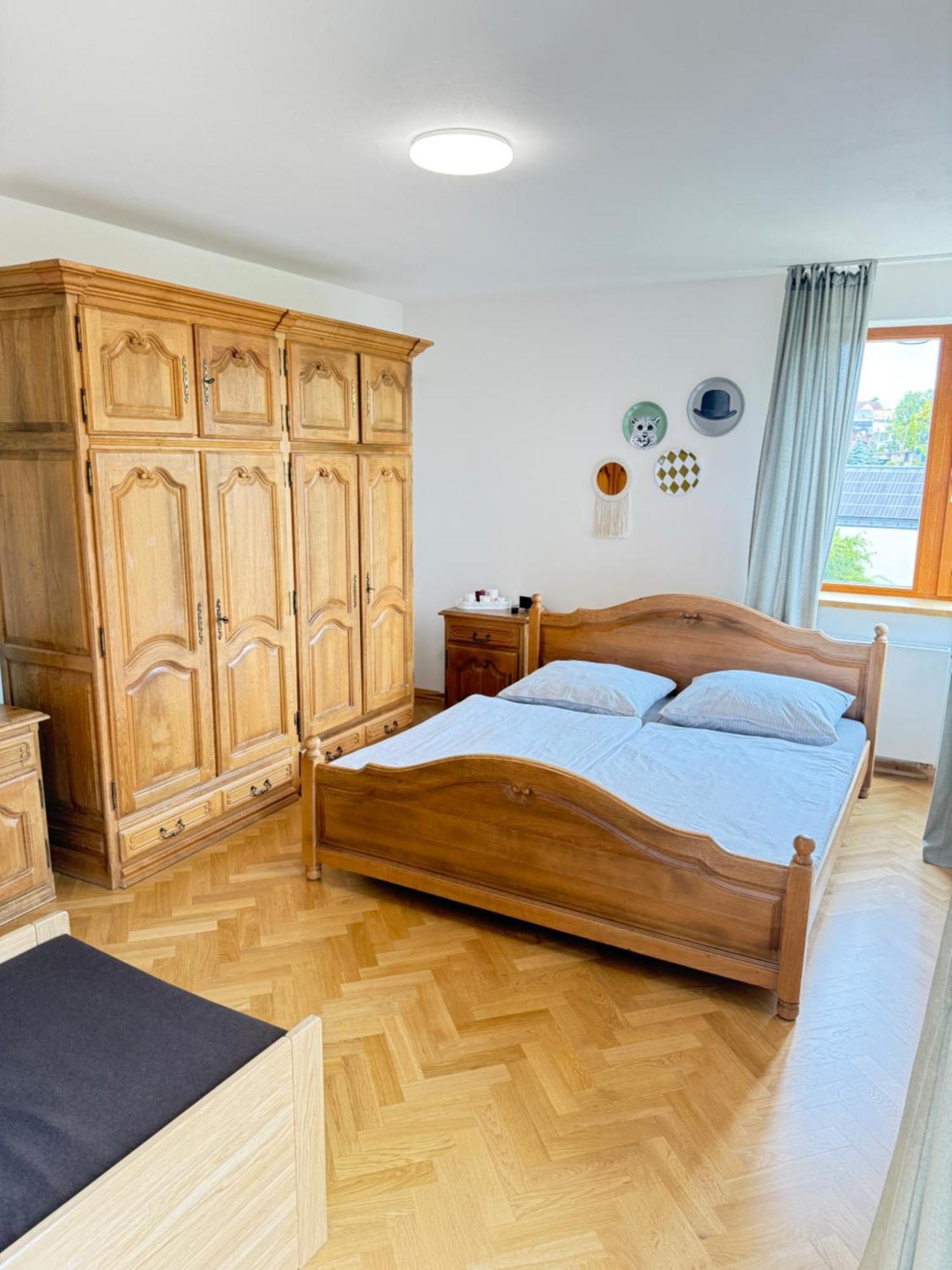 Familyvilla, New 4 Luxury Big Apartments, Parking Apartment