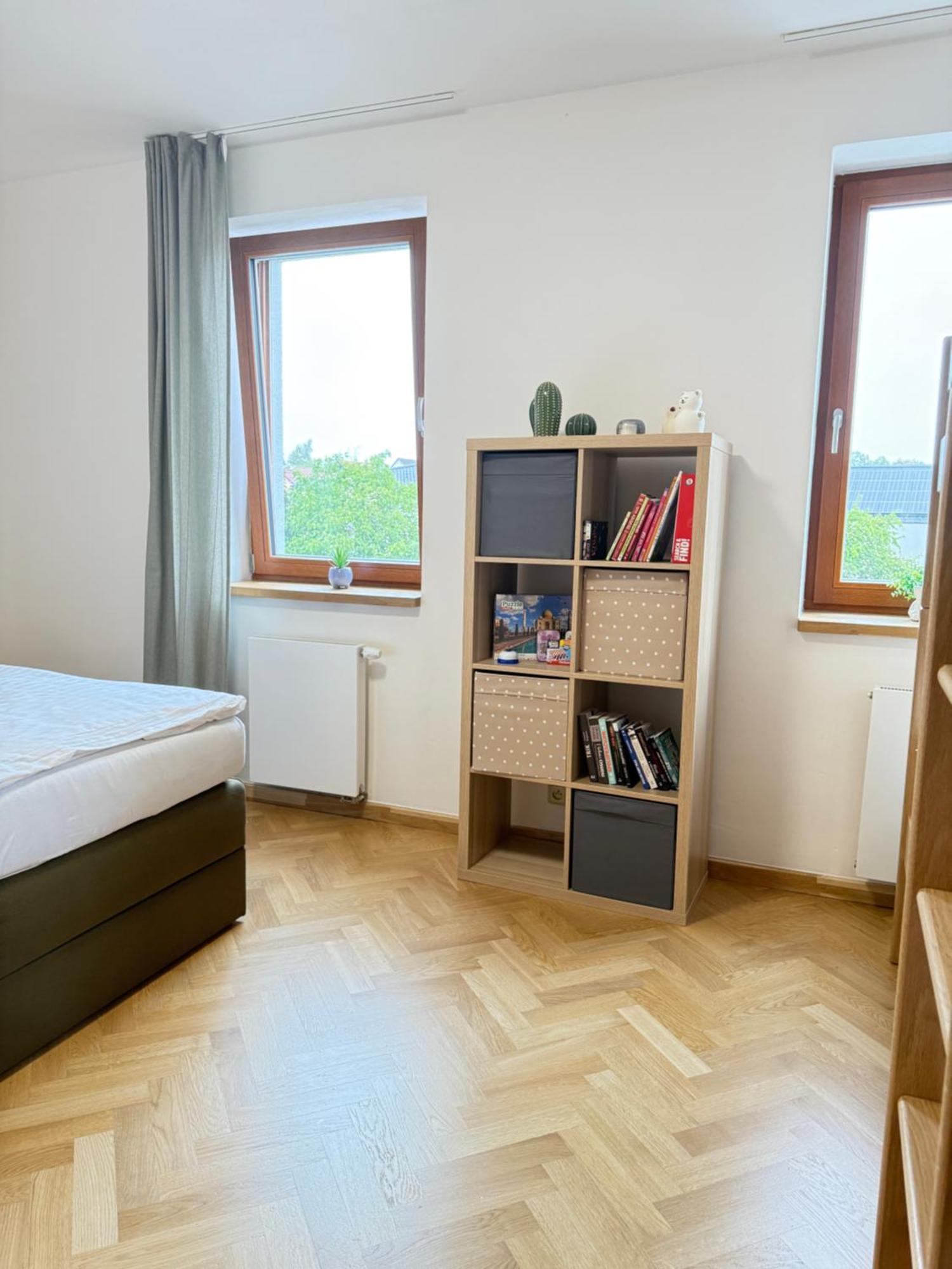 Familyvilla, New 4 Luxury Big Apartments, Parking